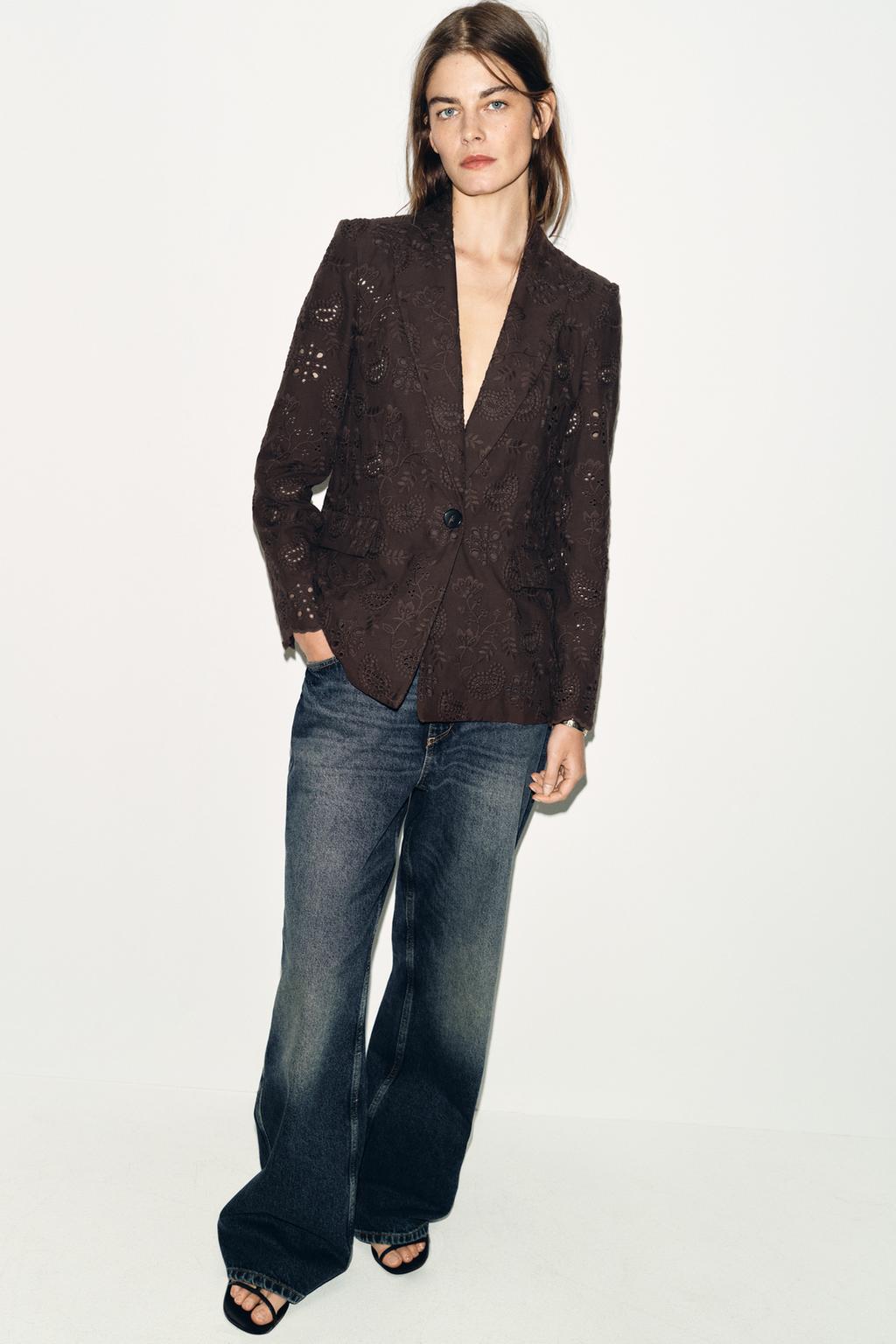 STRAIGHT BLAZER WITH EMBROIDERED PERFORATED SHOULDER PADS