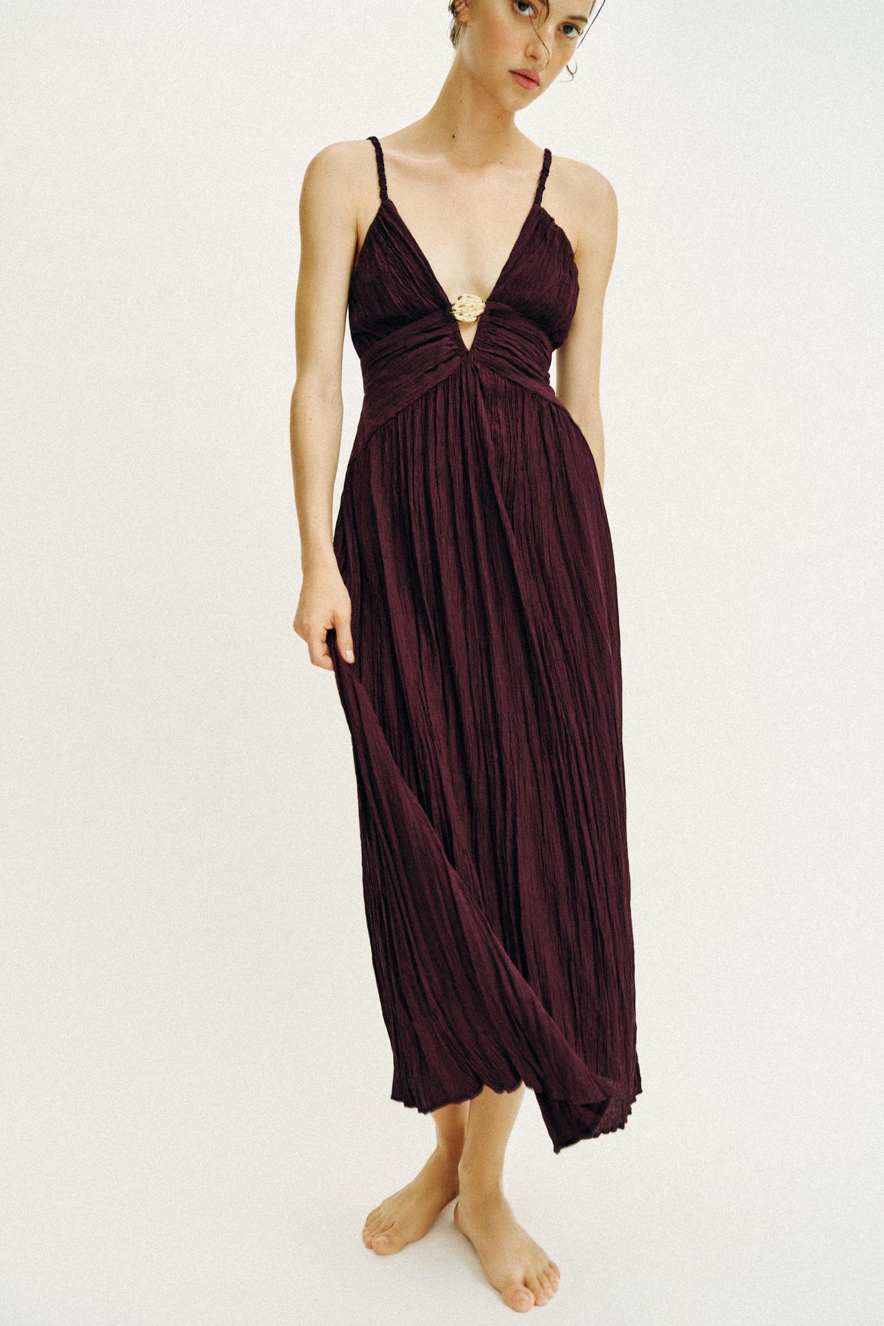 ROBE MI-LONGUE AVEC ACCESSOIRES