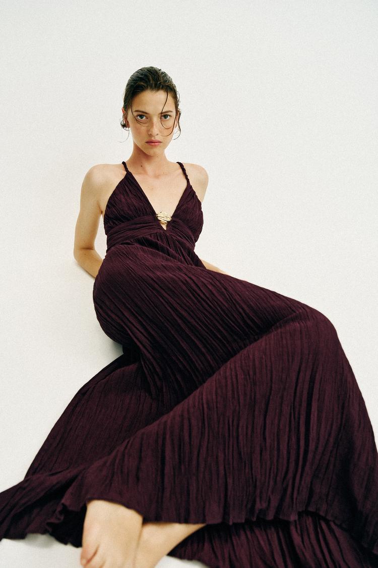 ROBE MI-LONGUE AVEC ACCESSOIRES